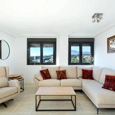 Impresionante Atico Duplex Con Piscina